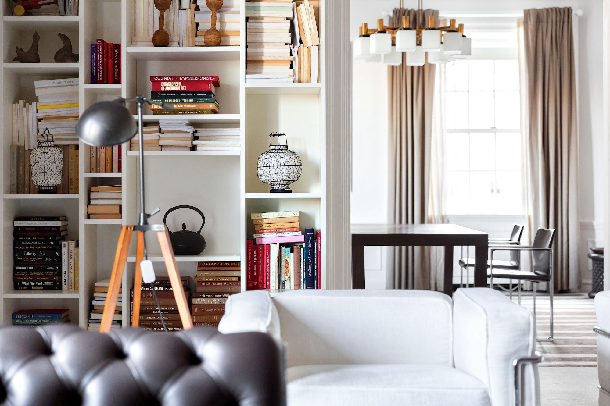 The Pierre, A Taj Hotel, New York Bagian luar foto A living room